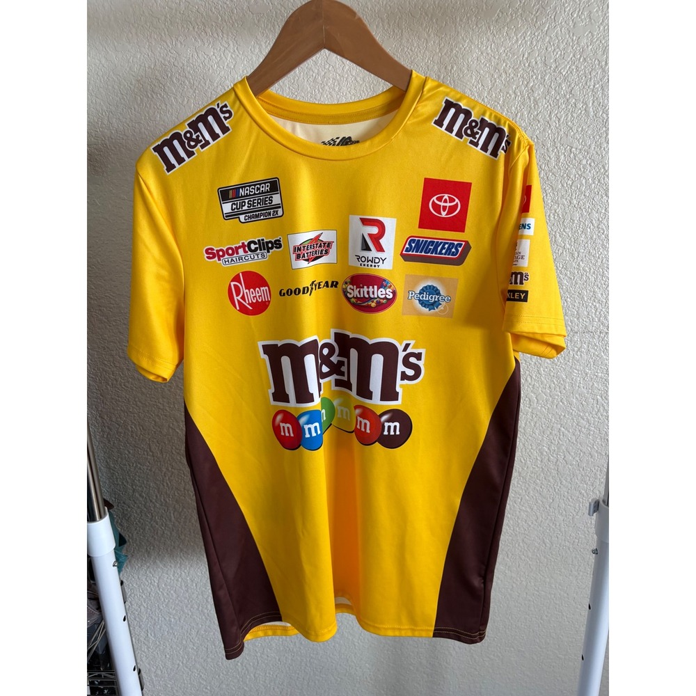 Joe Gibbs Racing Kyle Busch M&Ms NASCAR Toyota Jersey Shirt Mens Medium Yellow